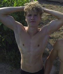 Blond Teens Strong and Beautiful 56c1c13e02fb8.jpg