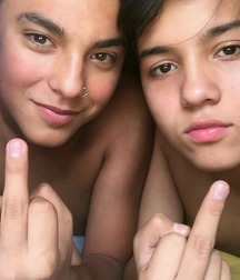 Friends (3) 570a22962d7f8.jpg