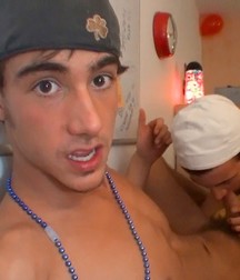Hot guys 2 59c768ee8292f.jpg