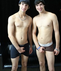 assorted hot guys 2 59d2164492310.jpg