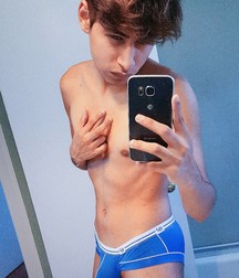 Impressive bulges 5a27033ea305b.jpg