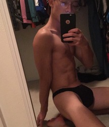 wednesday hotness 5a4c9004c1958.jpg