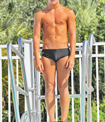 Speedos 5b282f915a538.jpg