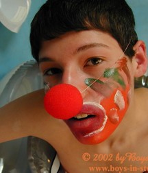 CLOWN BOY 578e7c0c65aa7.jpg