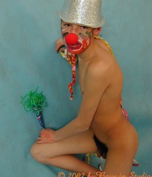 CLOWN BOY 578e7c1798002.jpg