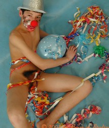 CLOWN BOY 578e7c27db26c.jpg