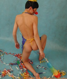 CLOWN BOY 578e7c3946bd5.jpg