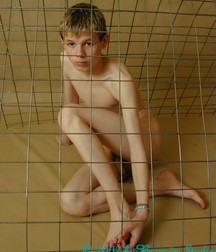 LOCK UP 2 578e7d49af7ea.jpg