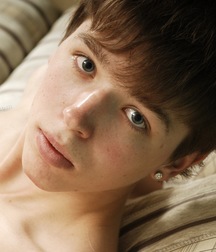 TONY 583858ff6de5c.jpg
