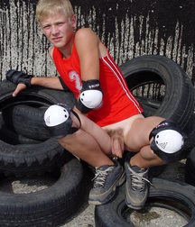summer boy 58b2e3479d6c1.jpg