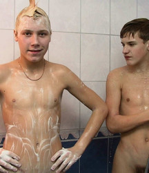 boy shower 58c0f69b0293f.jpg