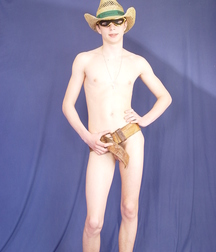 VINNIE-MODEL BOY 590439c7d28d6.jpg