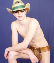 VINNIE-MODEL BOY 590439d768118.jpg