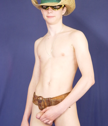 VINNIE-MODEL BOY 59043a23d0656.jpg