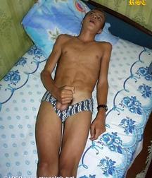 EXCLUSIVE:RUS BOY 59060d66409d8.jpg