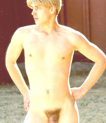 NUDE MODELS 593b7f71cabb3.jpg