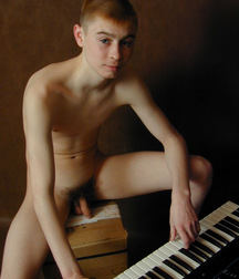 Musicians - Sasha 59d332e9107f6.jpg