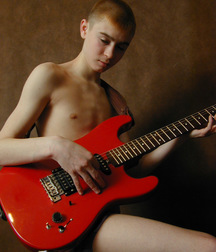 Musicians - Sasha 59d333438bce9.jpg