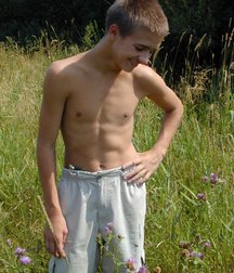 Alexey - In summer I come to the wood 59d9205037c73.jpg
