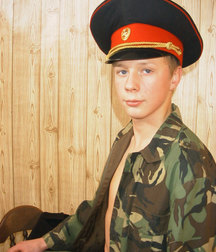 EXCLUSIVE-RUS BOY 1 5a4db30a970ff.jpg