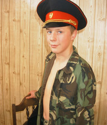 EXCLUSIVE-RUS BOY 1 5a4db310bfc87.jpg