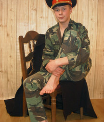 EXCLUSIVE-RUS BOY 1 5a4db31304f1d.jpg