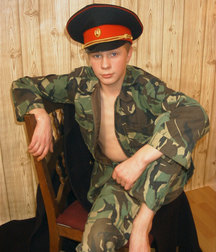 EXCLUSIVE-RUS BOY 1 5a4db3173a7d0.jpg