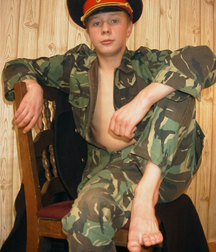 EXCLUSIVE-RUS BOY 1 5a4db31941c0b.jpg