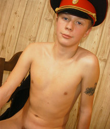 EXCLUSIVE-RUS BOY 1 5a4db33b7d787.jpg