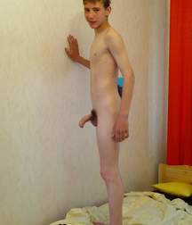 EXCLUSIVE-MOTEJUS BOY 5a4db5511fb3a.jpg