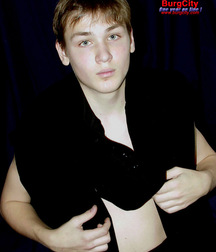 BOY MODEL VIC 5ad9a33b484bd.jpg