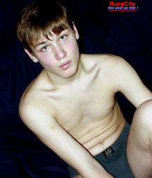 BOY MODEL VIC 5ad9a33e6a943.jpg