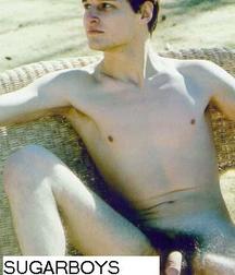 EXCLUSIVE:VINTAGE BOYS MODEL 5b824a6266298.jpg