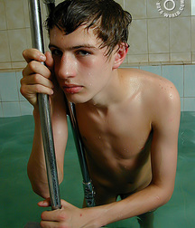 Vitya & Gosha 5bf26ced3fcd0.jpg