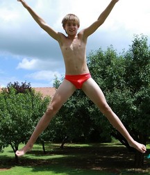 MORE ASAIN PICS 5d2315802b566.jpg