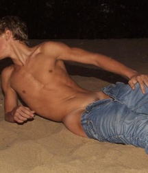 Random selection of hotties 5b1e7c176c01c.jpg