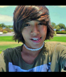 Just some hotties 5b31d0e7b7a3a.png