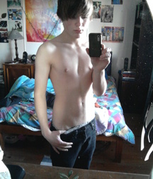 Uploaded by:Boxey8 5c42b1162e8ec.jpg