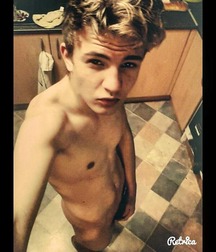Sirius - 18 year old selfies 571fad86ad7c5.jpg