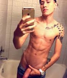 Selfies 56b81847d4678.jpg