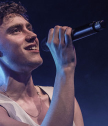 Olly Alexander 56d4f7df41a54.jpg