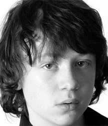 Teen Celebs 56fd30e8c2742.jpg