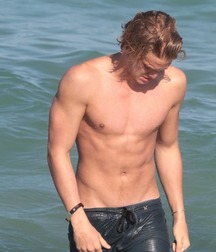 Teen Celebs 56fd30e9defd1.jpg