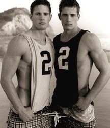 Twins 58860f7587df5.jpg
