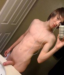 EMO-licious! 58d252e0afa58.jpg