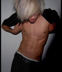 EMO-licious! 58d253092aeaa.jpg