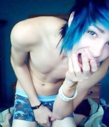 EMO-licious! 58d2530a15d1d.jpg