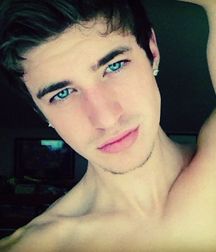 The EYES have it!  58d820d48addc.jpg