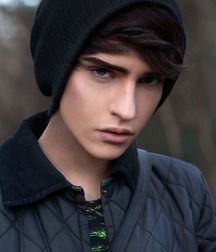 The EYES have it!  58d820e9bd73b.jpg