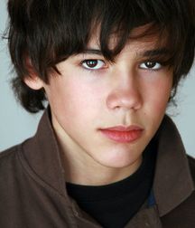 The EYES have it!  58d820eabfcc1.jpg
